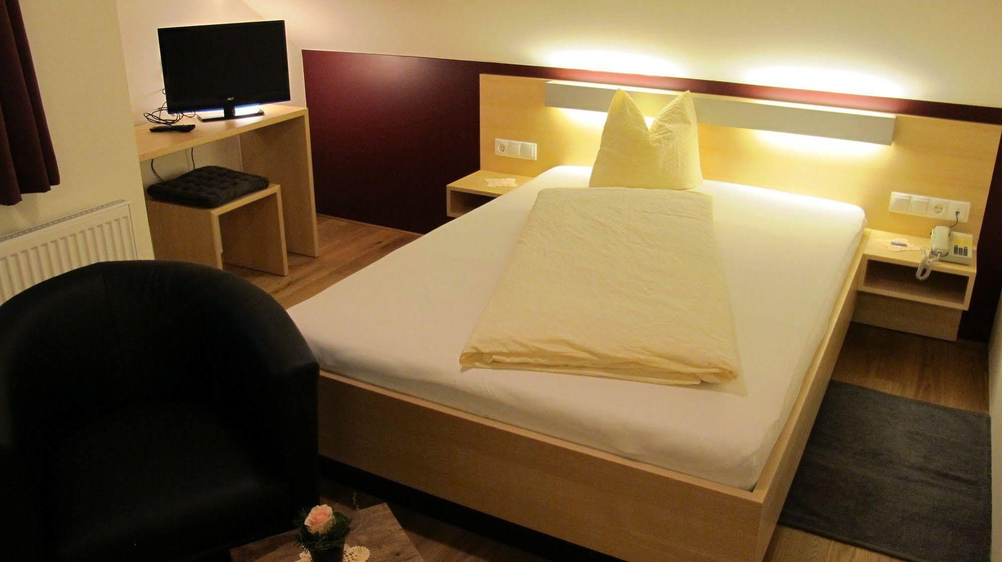 Oxa Guest house